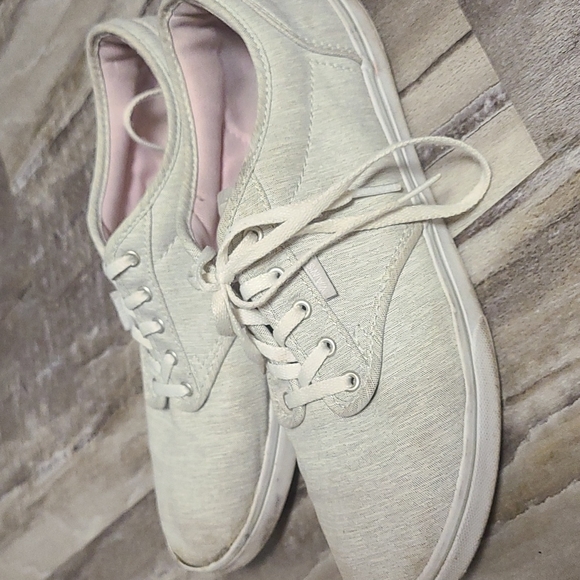 gray vans - Picture 3 of 3